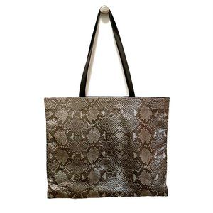 Gail DeLoach Embossed Metallic Tote in Silver Snakeskin